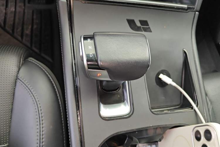 Used Li Auto ONE 2021 Extended-Range 6-Seater Version Gear Lever