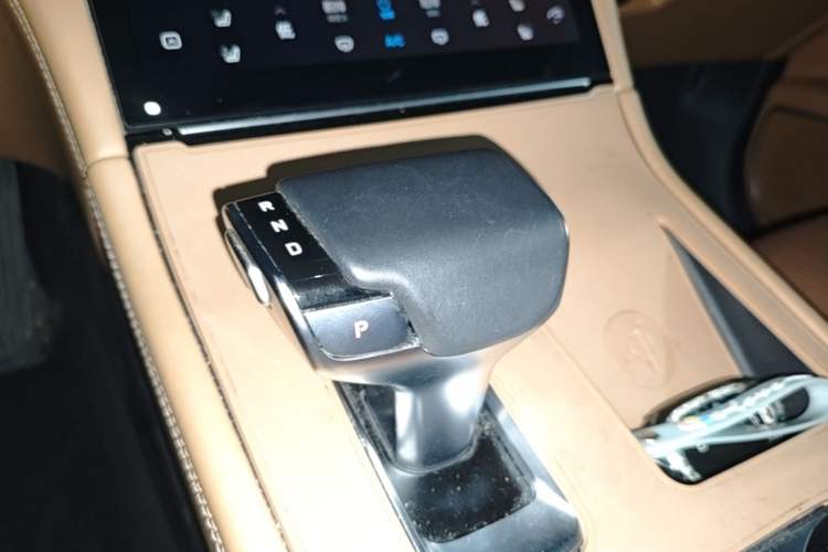 Used Li Auto ONE 2021 Extended-Range 6-Seater Version Gear Lever