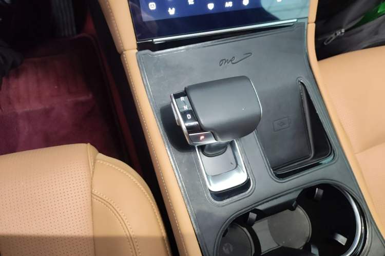 Used Li Auto ONE 2021 Extended-Range 6-Seater Version Gear Lever