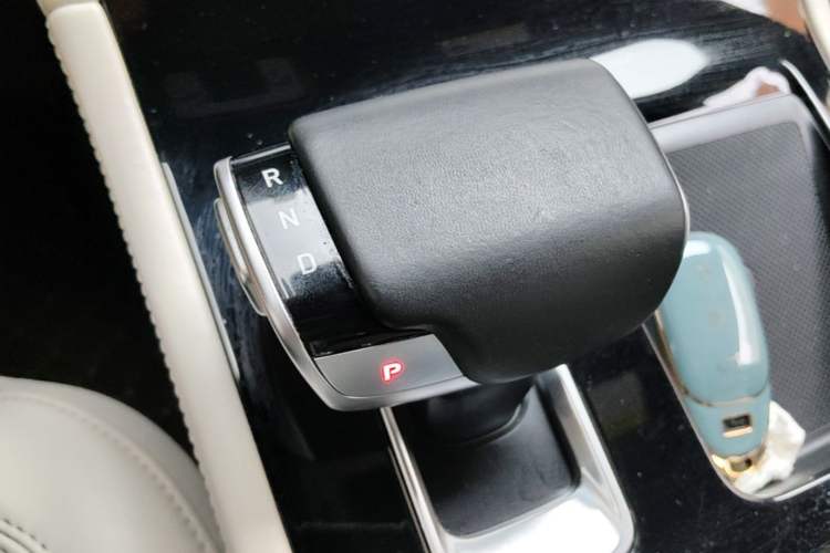 Used Li Auto ONE 2021 Extended-Range 6-Seater Version Gear Lever