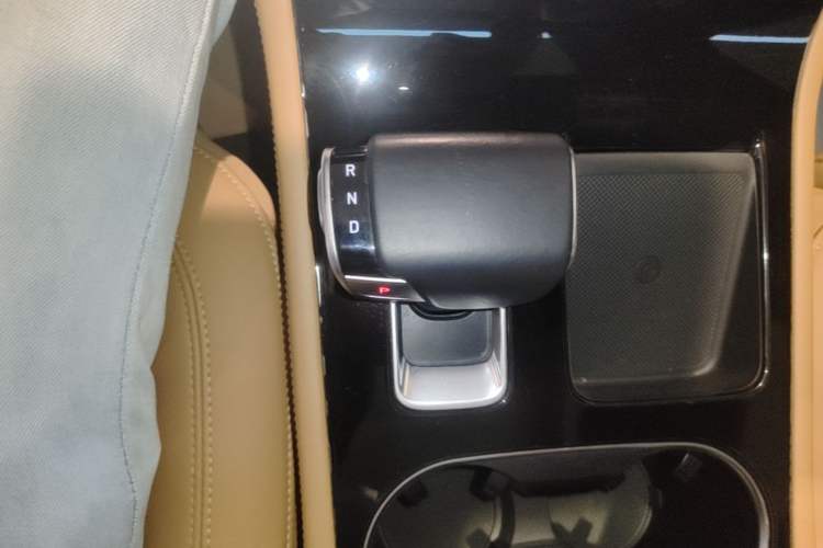 Used Li Auto ONE 2021 Extended-Range 6-Seater Version Gear Lever