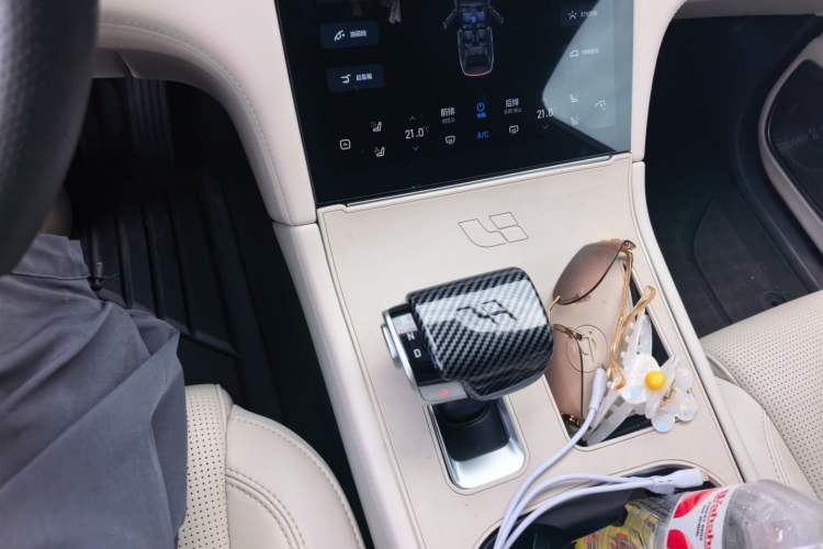 Used Li Auto ONE 2021 Extended-Range 6-Seater Version Gear Lever
