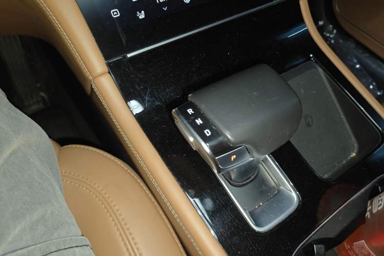 Used Li Auto ONE 2021 Extended-Range 6-Seater Version Gear Lever