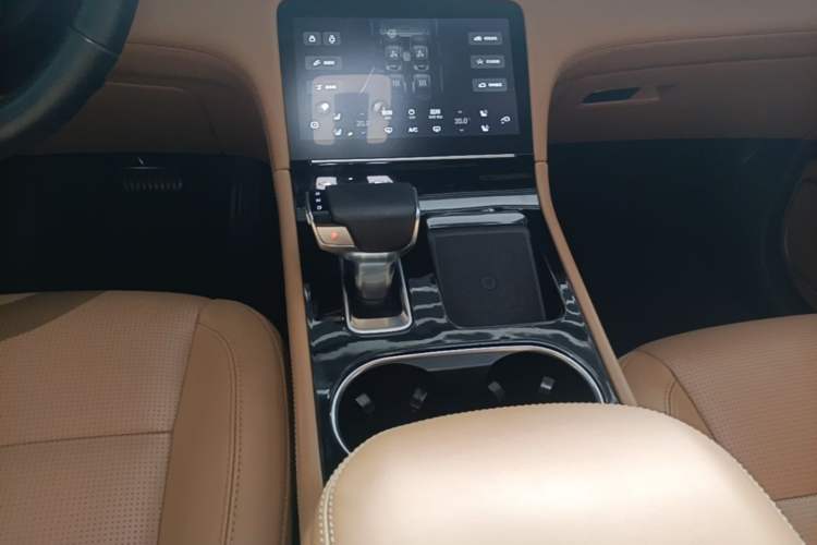Used Li Auto ONE 2021 Extended-Range 6-Seater Version Gear Lever