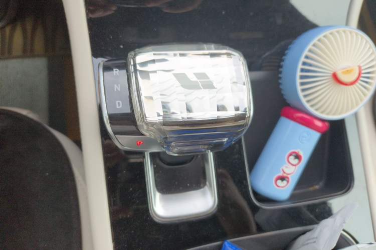 Used Li Auto ONE 2021 Extended-Range 6-Seater Version Gear Lever