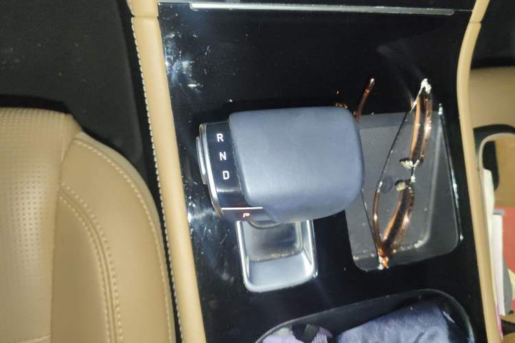 Used Li Auto ONE 2021 Extended-Range 6-Seater Version Gear Lever
