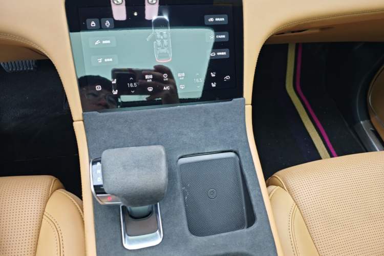 Used Li Auto ONE 2021 Extended-Range 6-Seater Version Gear Lever