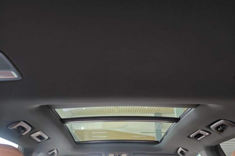 Used Li Auto ONE 2021 Extended-Range 6-Seater Version Headliner
