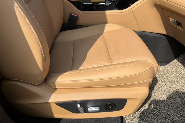 Used Li Auto ONE 2021 Extended-Range 6-Seater Version Interior 10
