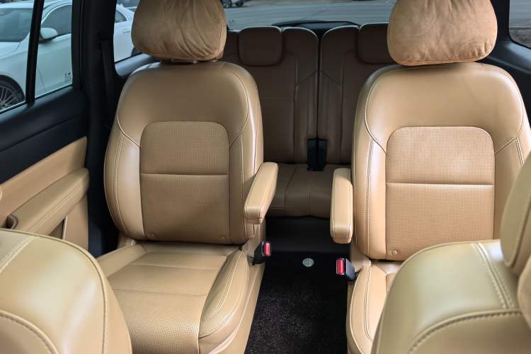 Used Li Auto ONE 2021 Extended-Range 6-Seater Version Interior 4