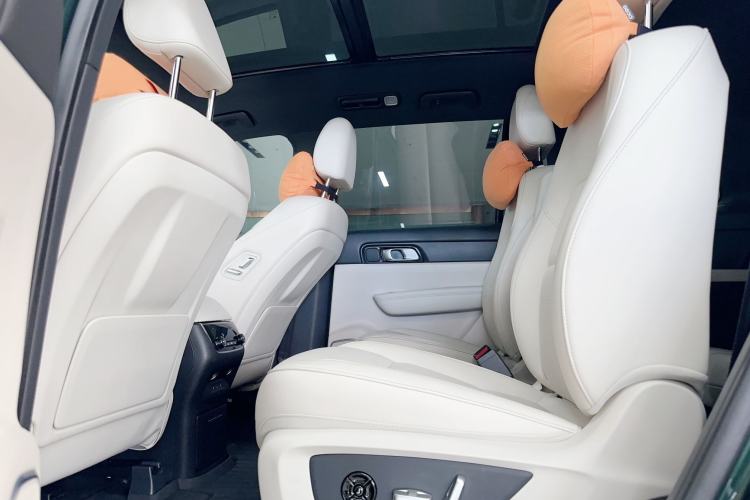 Used Li Auto ONE 2021 Extended-Range 6-Seater Version Interior 4
