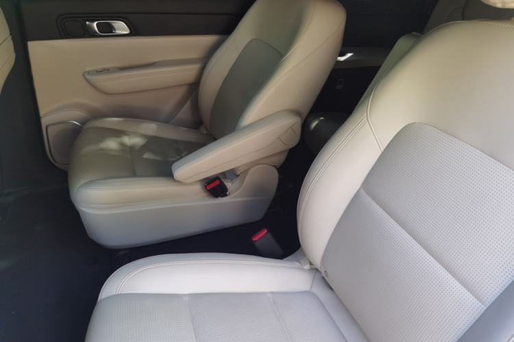 Used Li Auto ONE 2021 Extended-Range 6-Seater Version Interior 4