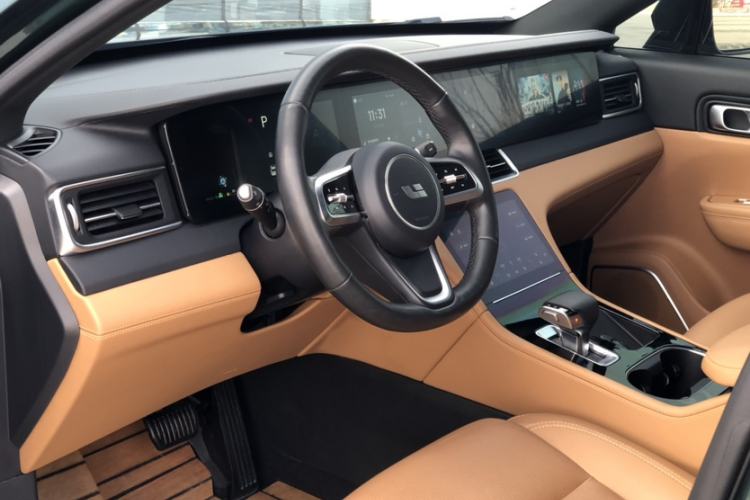 Used Li Auto ONE 2021 Extended-Range 6-Seater Version Interior 9