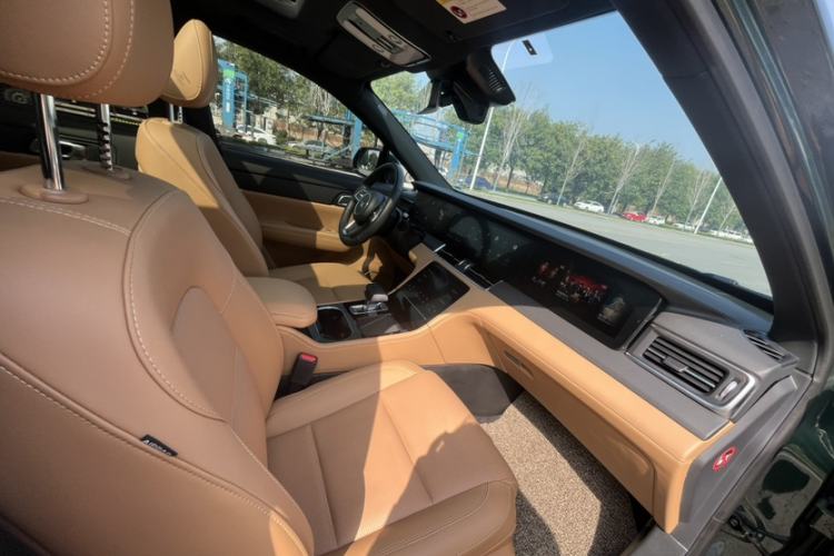 Used Li Auto ONE 2021 Extended-Range 6-Seater Version Interior 9