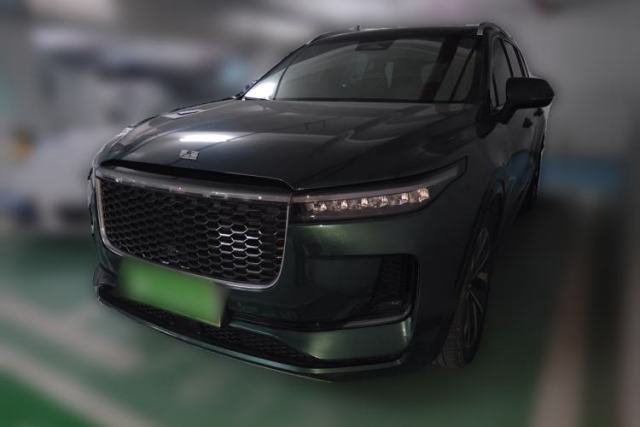 Ojetý Li Auto ONE 2021 Extended-Range 6-Seater Version