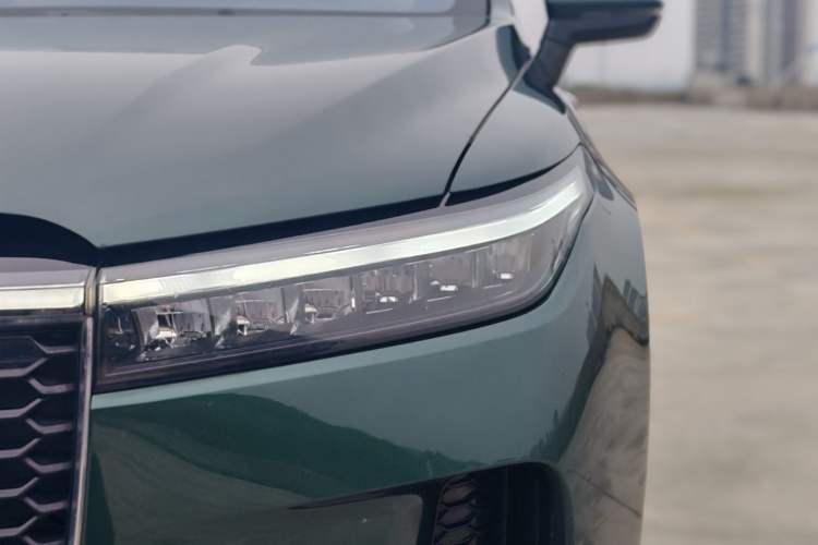 Used Li Auto ONE 2021 Extended-Range 6-Seater Version Left Front Headlight