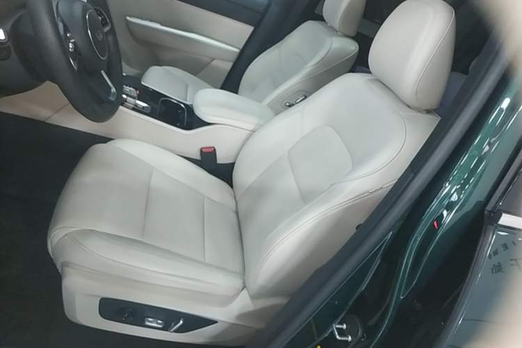 Used Li Auto ONE 2021 Extended-Range 6-Seater Version Left Front Seat