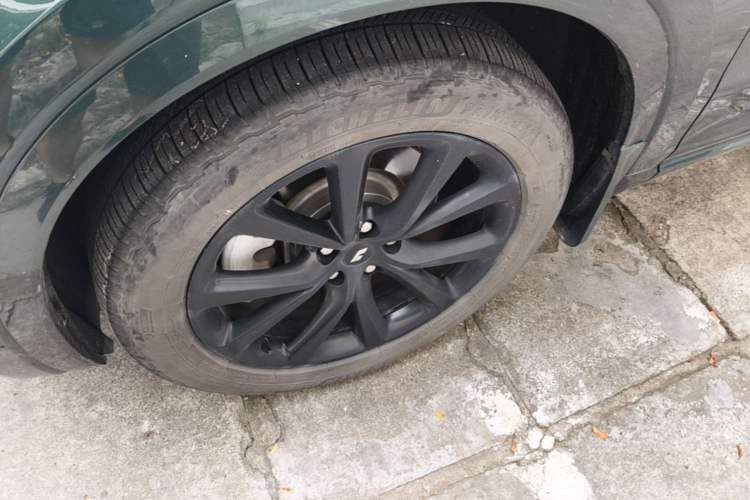Used Li Auto ONE 2021 Extended-Range 6-Seater Version Left Front Wheel Hub