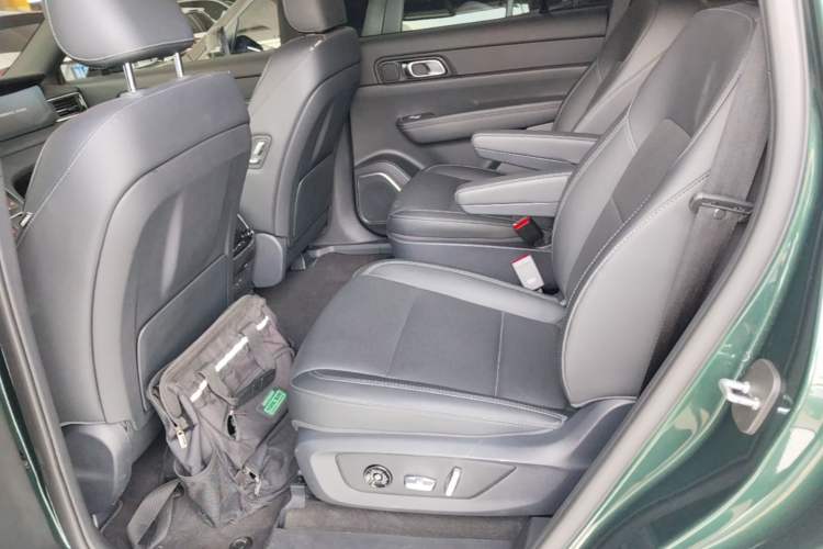 Used Li Auto ONE 2021 Extended-Range 6-Seater Version Left Rear Seat