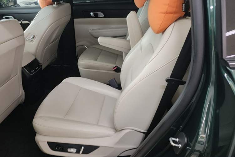 Used Li Auto ONE 2021 Extended-Range 6-Seater Version Left Rear Seat