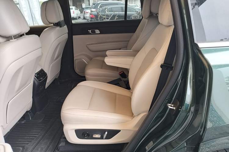 Used Li Auto ONE 2021 Extended-Range 6-Seater Version Left Rear Seat