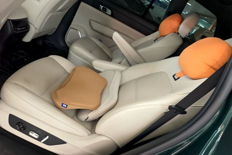 Used Li Auto ONE 2021 Extended-Range 6-Seater Version Left Rear Seat