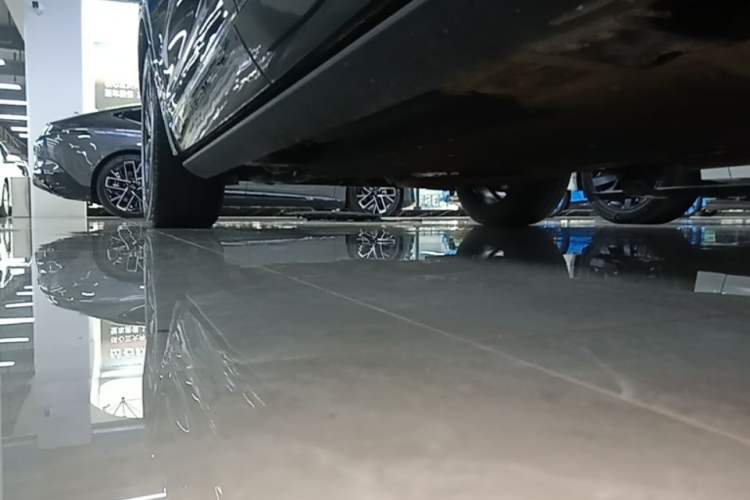 Used Li Auto ONE 2021 Extended-Range 6-Seater Version Left Side Sill