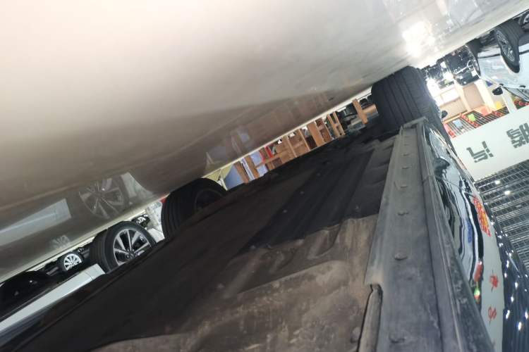 Used Li Auto ONE 2021 Extended-Range 6-Seater Version Left Side Sill