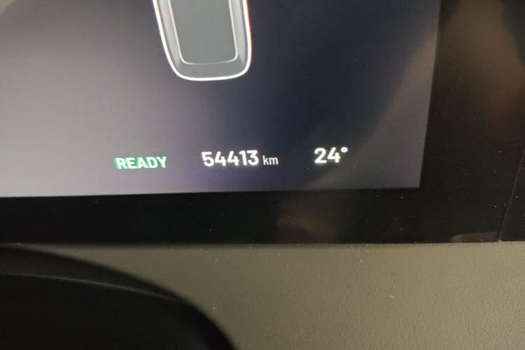 Used Li Auto ONE 2021 Extended-Range 6-Seater Version Odometer Close Up