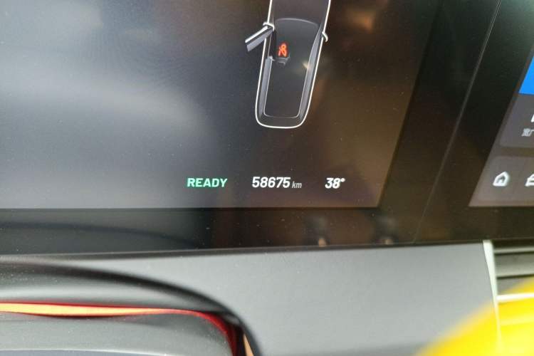 Used Li Auto ONE 2021 Extended-Range 6-Seater Version Odometer Close Up
