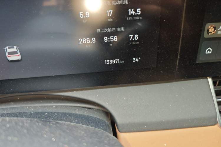 Used Li Auto ONE 2021 Extended-Range 6-Seater Version Odometer Close Up