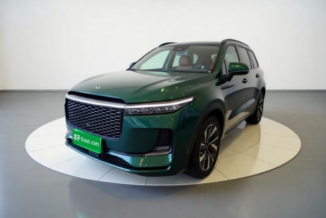 Ojetý Li Auto ONE 2021 Extended-Range 6-Seater Version
