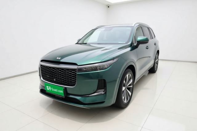 Ojetý Li Auto ONE 2021 Extended-Range 6-Seater Version