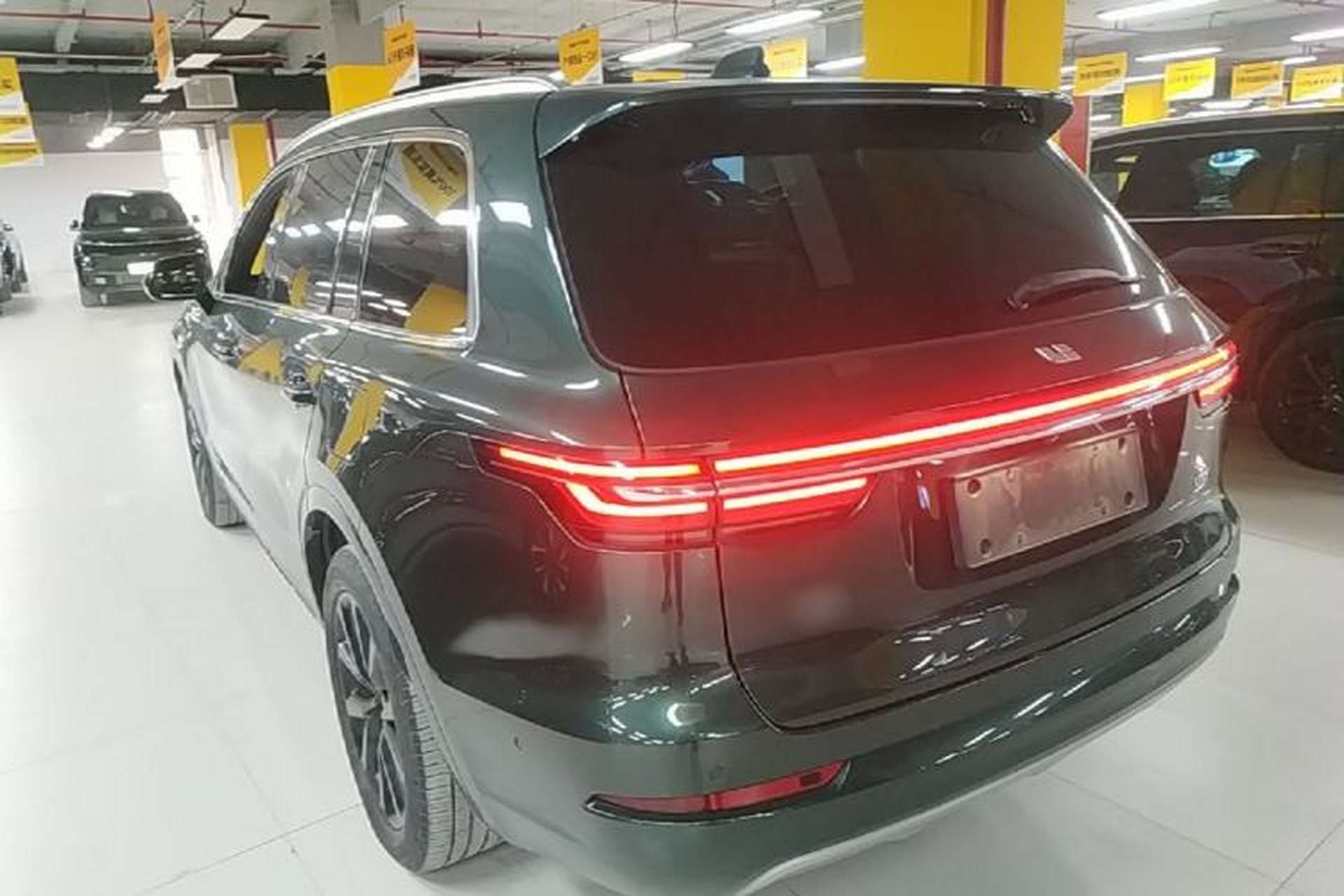 Used Li Auto ONE 2021 Extended-Range 6-Seater Version Rear Left 45 Deg