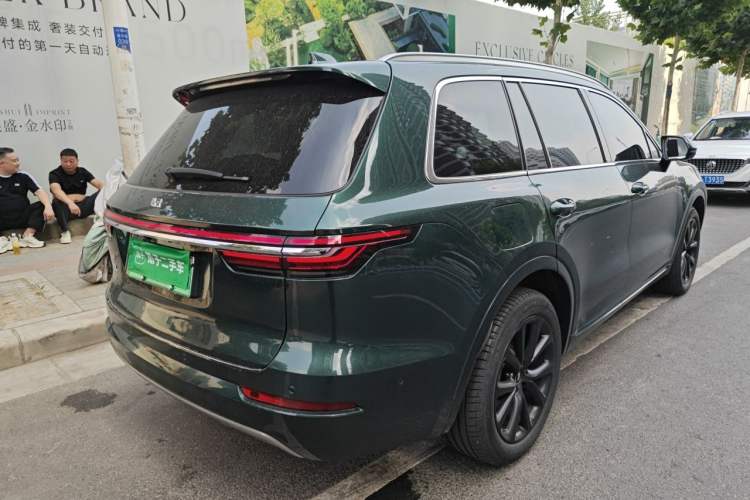 Used Li Auto ONE 2021 Extended-Range 6-Seater Version Rear Right 45 Deg