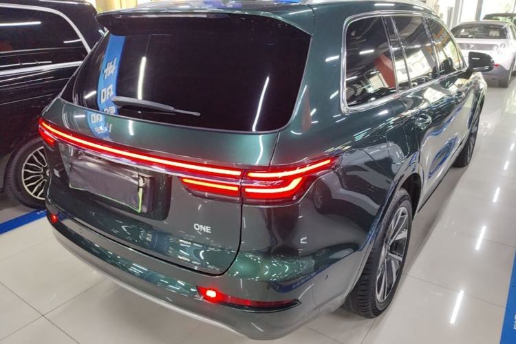 Used Li Auto ONE 2021 Extended-Range 6-Seater Version Rear Right 45 Deg