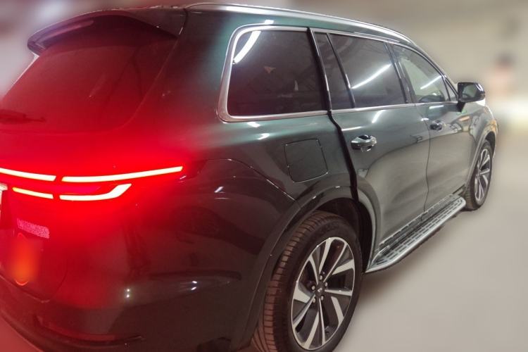 Used Li Auto ONE 2021 Extended-Range 6-Seater Version Rear Right 45 Deg