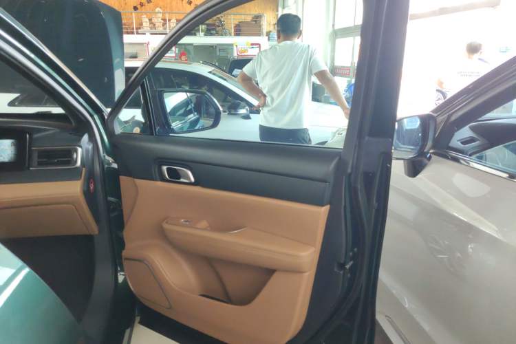 Used Li Auto ONE 2021 Extended-Range 6-Seater Version Right Front Door Interior
