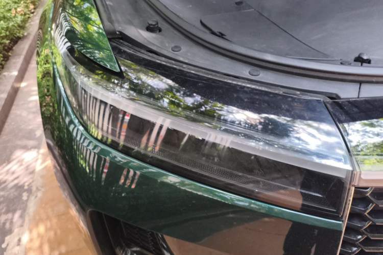 Used Li Auto ONE 2021 Extended-Range 6-Seater Version Right Front Headlight