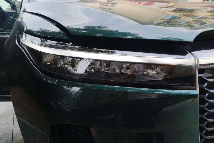Used Li Auto ONE 2021 Extended-Range 6-Seater Version Right Front Headlight