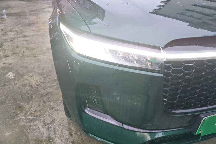 Used Li Auto ONE 2021 Extended-Range 6-Seater Version Right Front Headlight