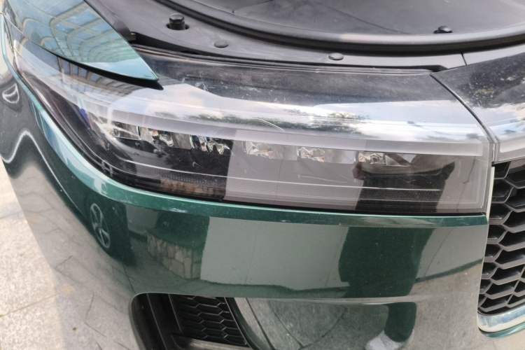 Used Li Auto ONE 2021 Extended-Range 6-Seater Version Right Front Headlight
