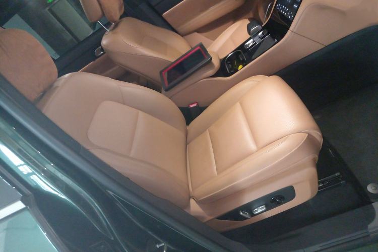 Used Li Auto ONE 2021 Extended-Range 6-Seater Version Right Front Seat