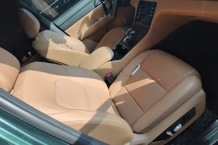 Used Li Auto ONE 2021 Extended-Range 6-Seater Version Right Front Seat