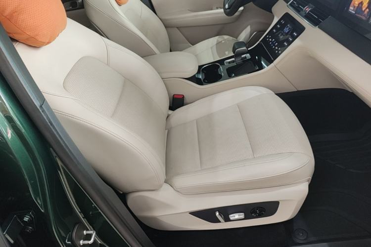 Used Li Auto ONE 2021 Extended-Range 6-Seater Version Right Front Seat