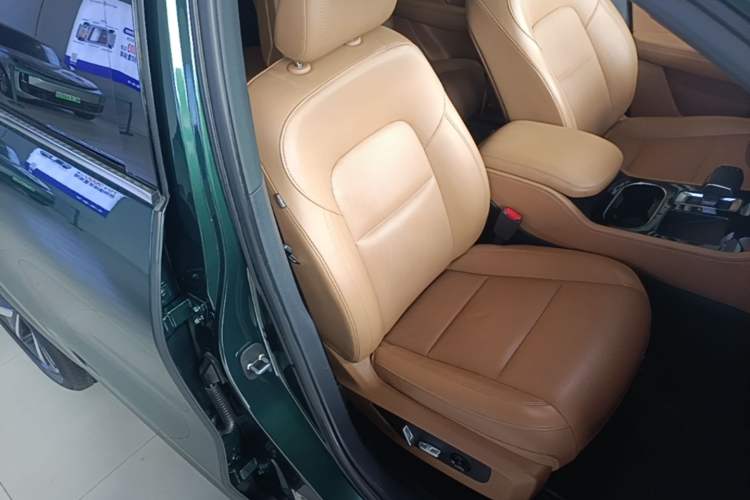 Used Li Auto ONE 2021 Extended-Range 6-Seater Version Right Front Seat