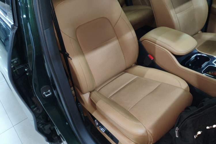 Used Li Auto ONE 2021 Extended-Range 6-Seater Version Right Front Seat