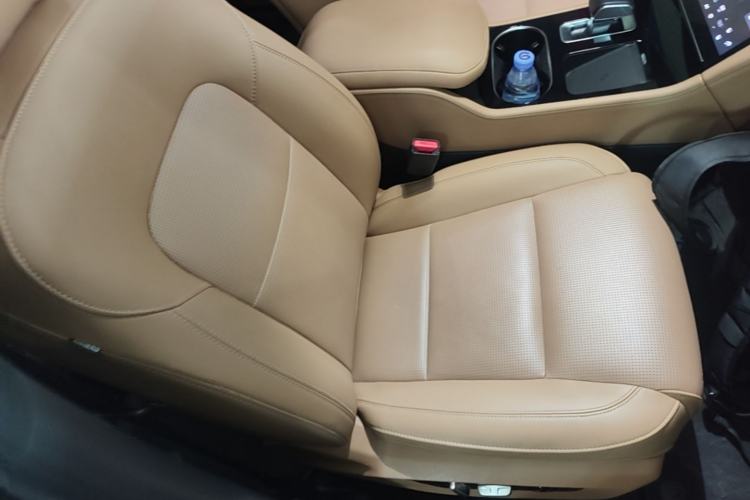 Used Li Auto ONE 2021 Extended-Range 6-Seater Version Right Front Seat