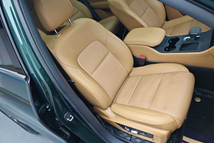 Used Li Auto ONE 2021 Extended-Range 6-Seater Version Right Front Seat