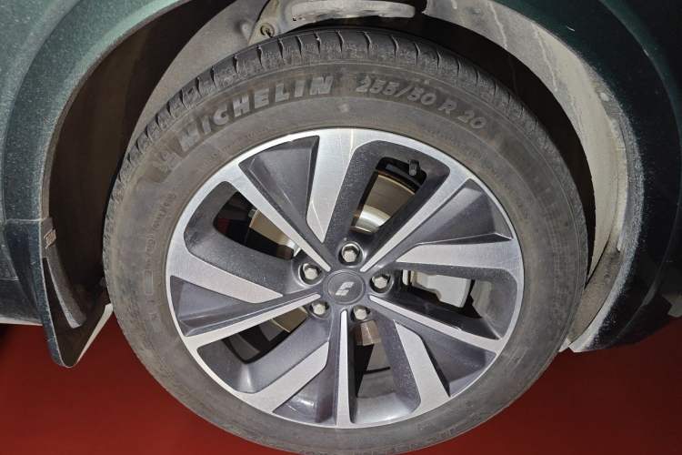 Used Li Auto ONE 2021 Extended-Range 6-Seater Version Right Front Wheel Hub